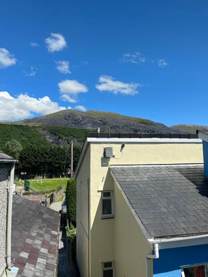 4-6 Guests In Centre Location With Stunning Views Villa Ланберис Екстериор снимка