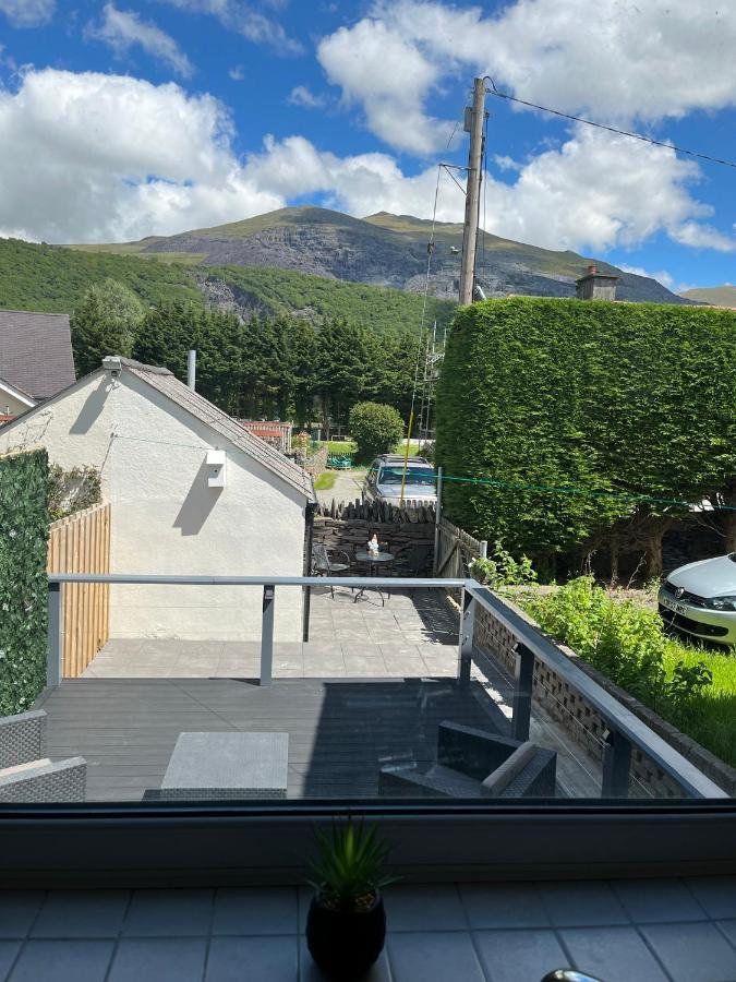 4-6 Guests In Centre Location With Stunning Views Villa Ланберис Екстериор снимка