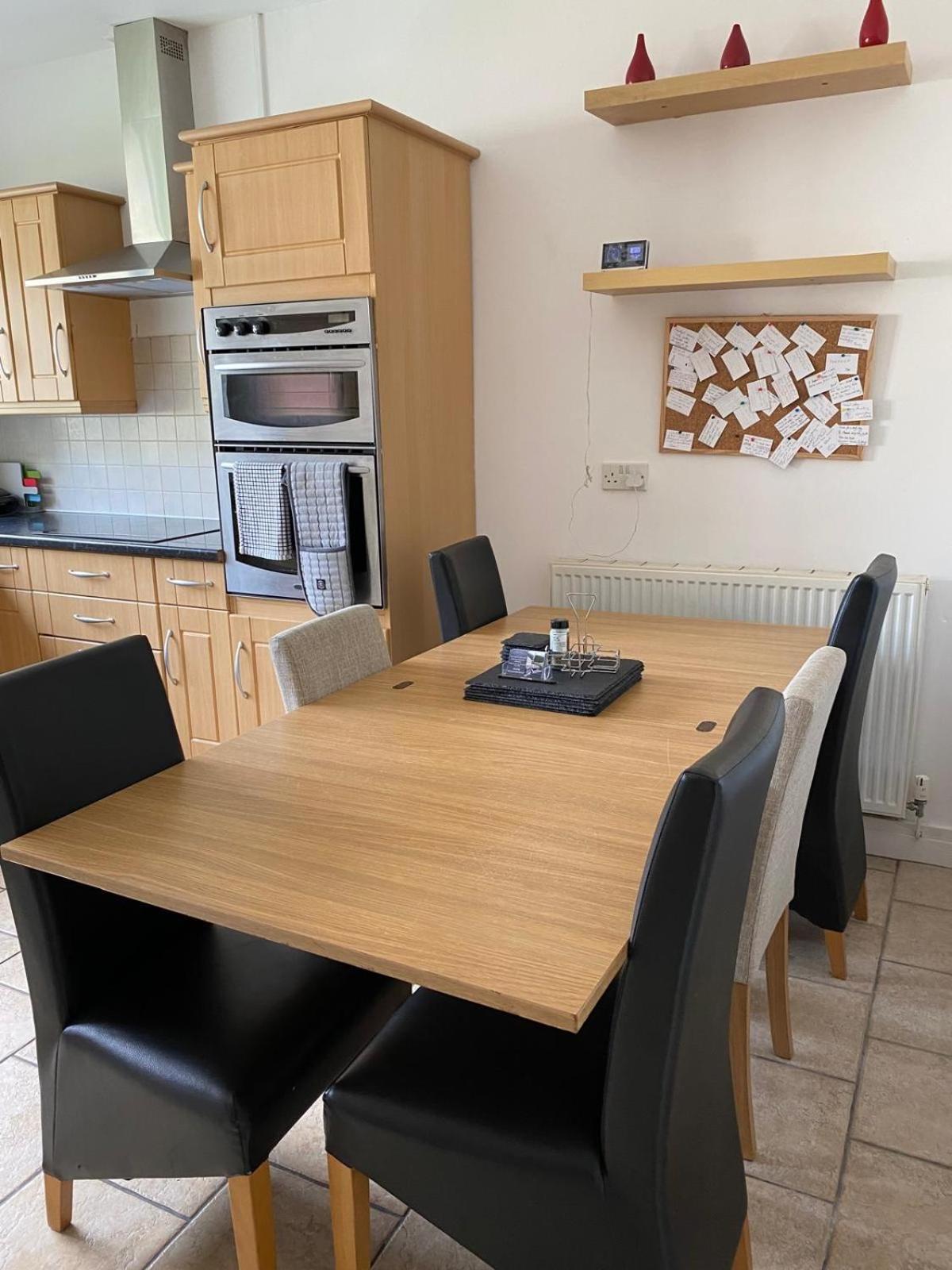 4-6 Guests In Centre Location With Stunning Views Villa Ланберис Екстериор снимка